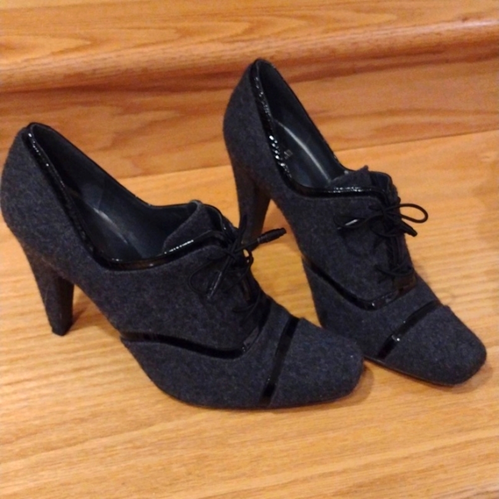 Stuart Weitzman Wool and Patent Leather Lace Up Oxford Heel Booties Size 7 1/2